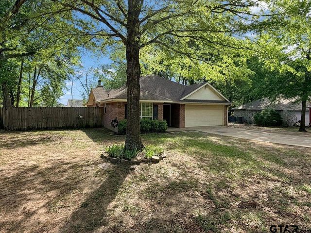 15421 Brittain Ct, Lindale, TX 75771