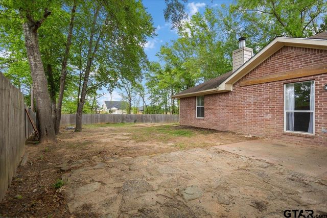 15421 Brittain Ct, Lindale, TX 75771