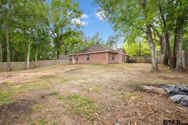 15421 Brittain Ct, Lindale, TX 75771