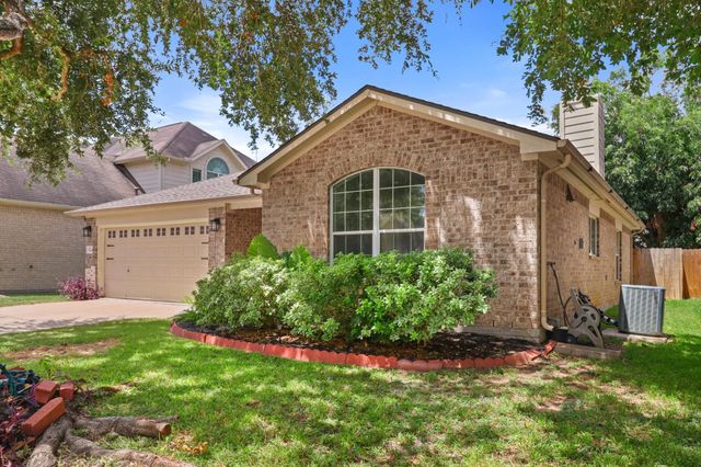 17234 Trace Glen Lane, Houston, TX 77083