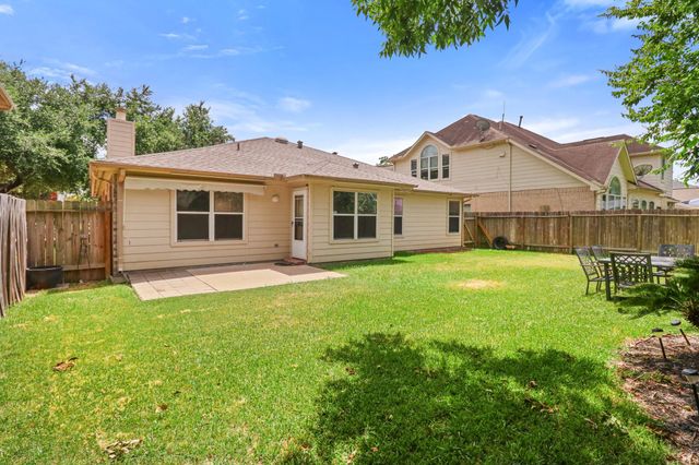 17234 Trace Glen Lane, Houston, TX 77083
