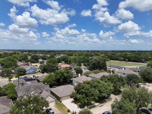 17234 Trace Glen Lane, Houston, TX 77083