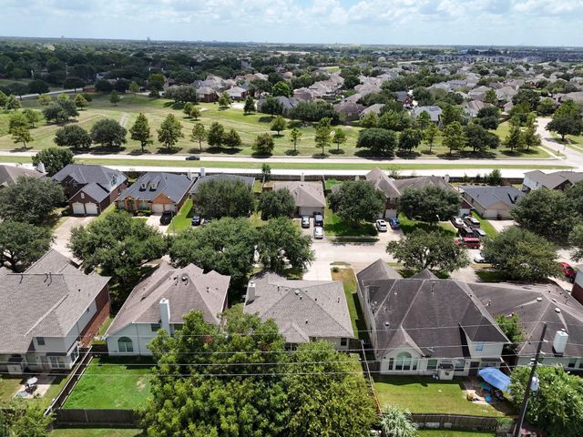 17234 Trace Glen Lane, Houston, TX 77083