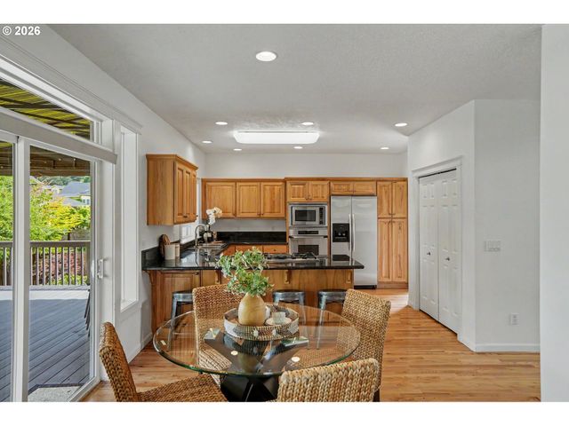2271 Nw WOODCREST Ave, Albany, OR 97321