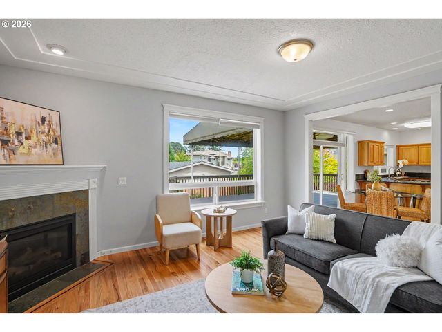 2271 Nw WOODCREST Ave, Albany, OR 97321