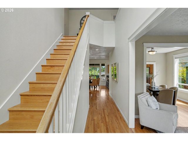 2271 Nw WOODCREST Ave, Albany, OR 97321