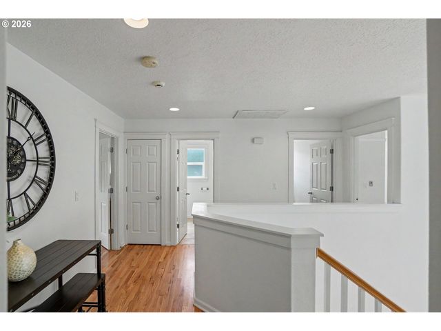 2271 Nw WOODCREST Ave, Albany, OR 97321