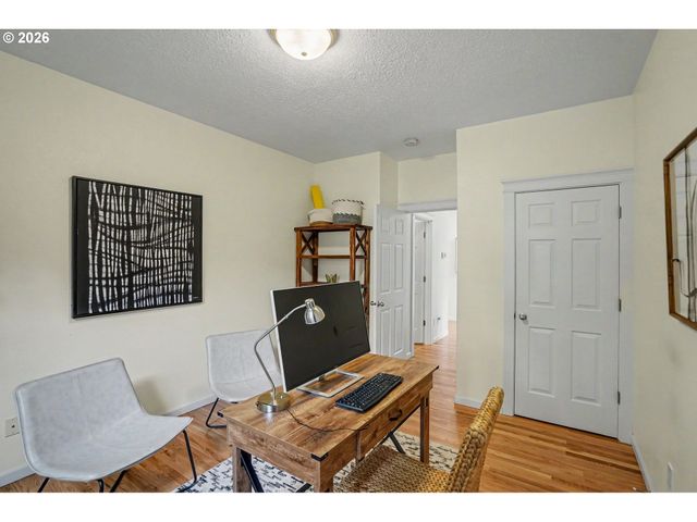 2271 Nw WOODCREST Ave, Albany, OR 97321