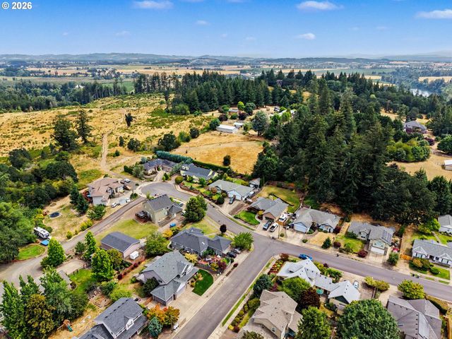 2271 Nw WOODCREST Ave, Albany, OR 97321