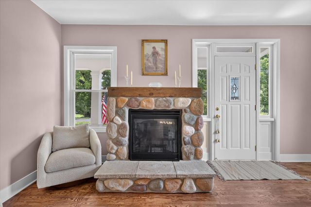 6816 Division Avenue N, Plainfield Twp, MI 49321