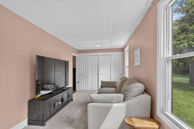 6816 Division Avenue N, Plainfield Twp, MI 49321