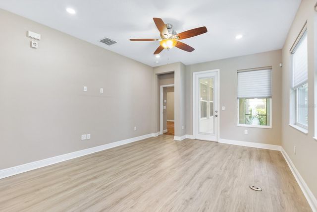 13892 KINGFISHER GLEN DRIVE, Lithia, FL 33547