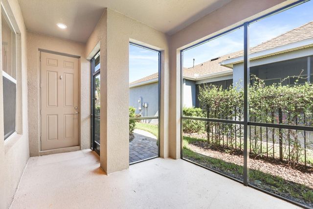 13892 KINGFISHER GLEN DRIVE, Lithia, FL 33547