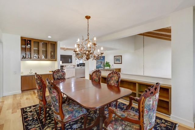 25 River Bluff Ln, Carmichael, CA 95608