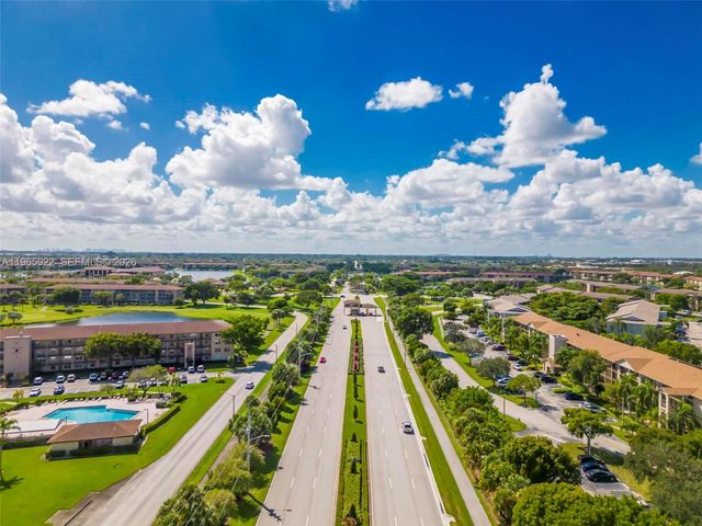 12800 SW 7th Ct 311G, Pembroke Pines, FL 33027