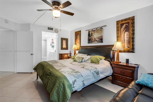 12800 SW 7th Ct 311G, Pembroke Pines, FL 33027