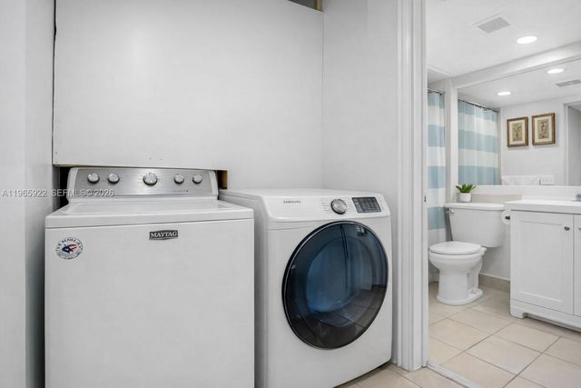 12800 SW 7th Ct 311G, Pembroke Pines, FL 33027