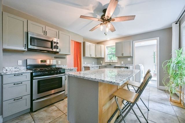 21 Brunner Street, Plainville, MA 02762
