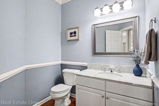 737 Woodfield Way, Rochester Hills, MI 48307