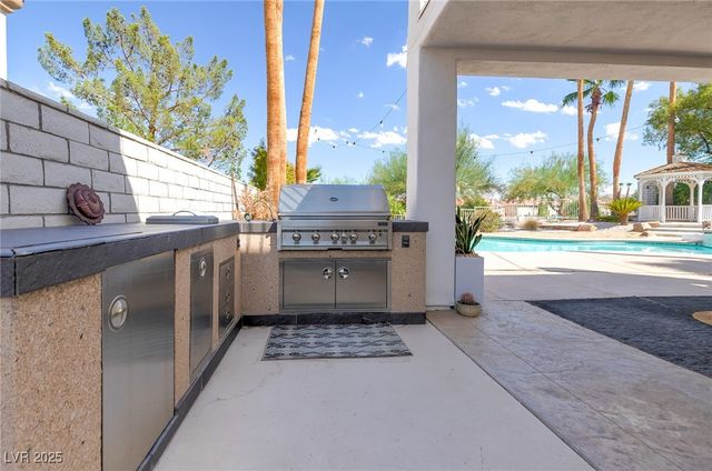 174 Wentworth Drive, Henderson, NV 89074