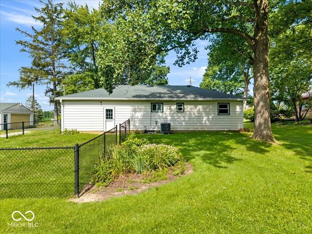 17533 N Gray Road, Noblesville, IN 46062