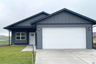 905 BENNINGTON DR, Box Elder, SD 57719