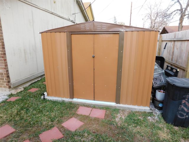 4220 Amy Drive, Mesquite, TX 75150