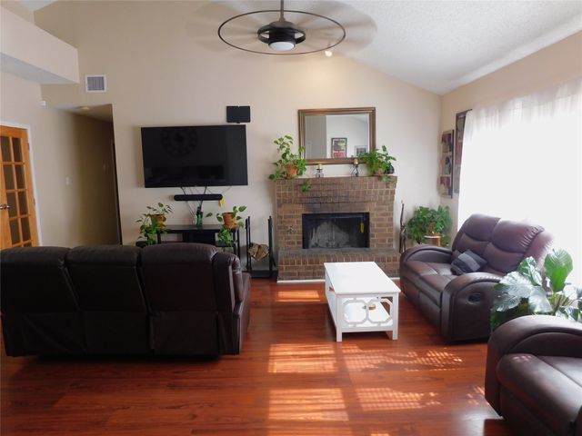 4220 Amy Drive, Mesquite, TX 75150