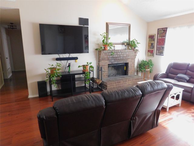 4220 Amy Drive, Mesquite, TX 75150