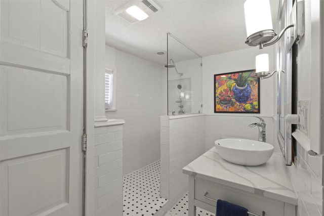 7090 Maple Street, Frisco, TX 75033