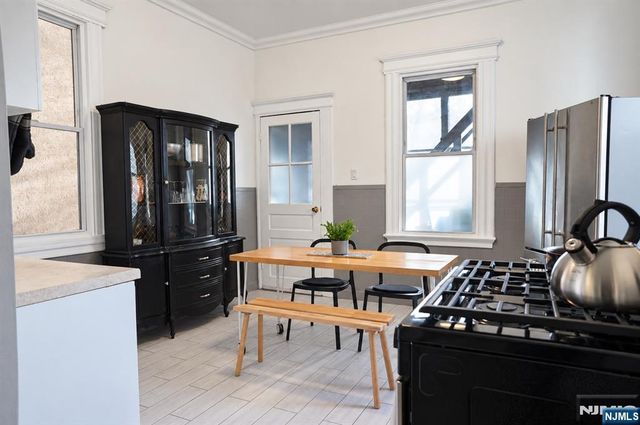 418 Walnut Street, Newark, NJ 07105