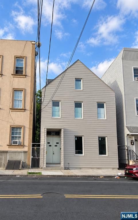 418 Walnut Street, Newark, NJ 07105