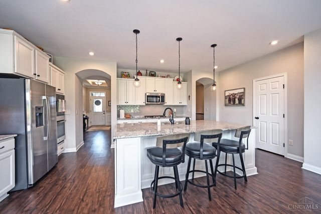 2735 Buckridge Drive, Miami Twp, OH 45233