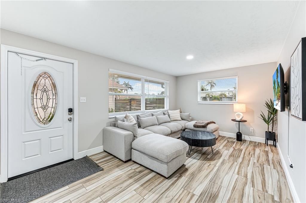 668 97th AVE N, NAPLES, FL 34108 — photo 4
