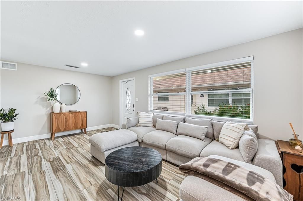 668 97th AVE N, NAPLES, FL 34108 — photo 5