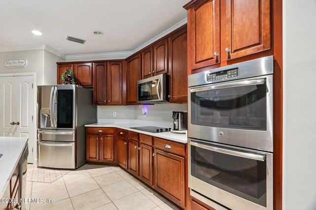 1831 CROSS GREEN Way, Fleming Island, FL 32003