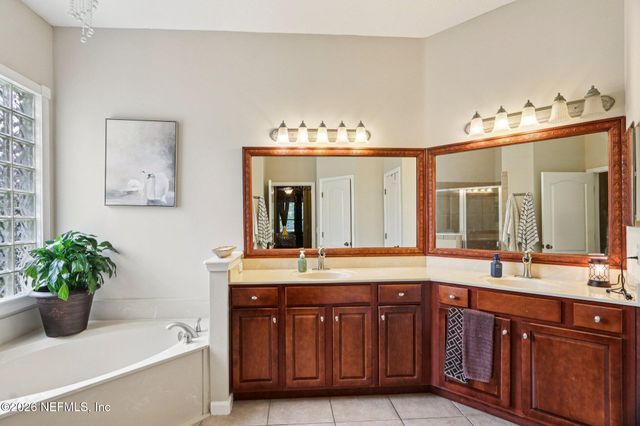 1831 CROSS GREEN Way, Fleming Island, FL 32003