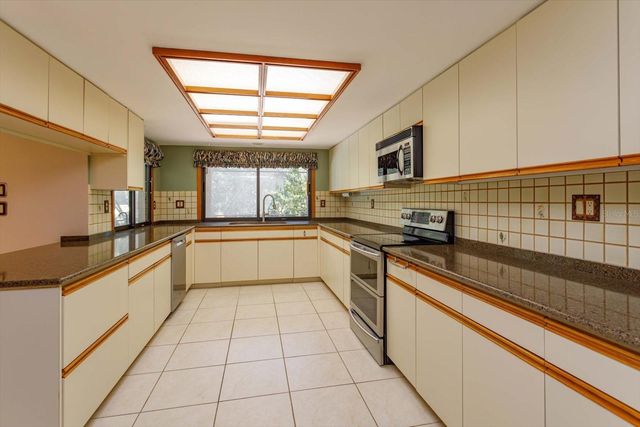 278 CASTLEFORD COURT, Longwood, FL 32779