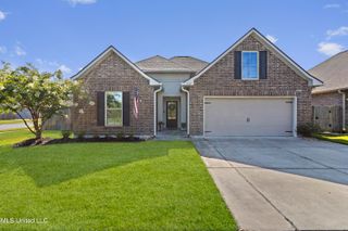 474 Palm Breeze Drive, Ocean Springs, MS 39564