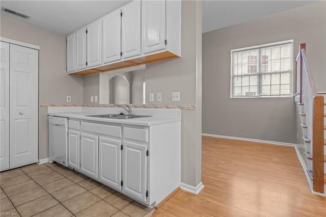 4931 Kemps Lake Drive, Virginia Beach, VA 23462