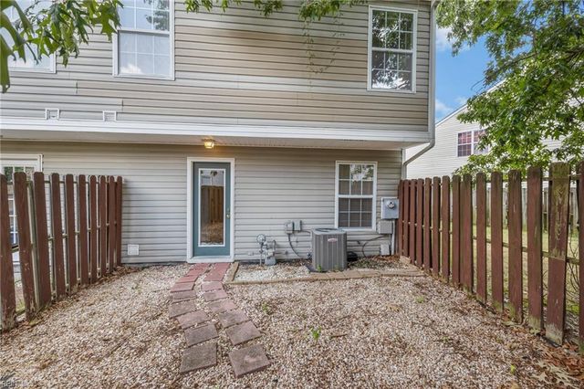 4931 Kemps Lake Drive, Virginia Beach, VA 23462