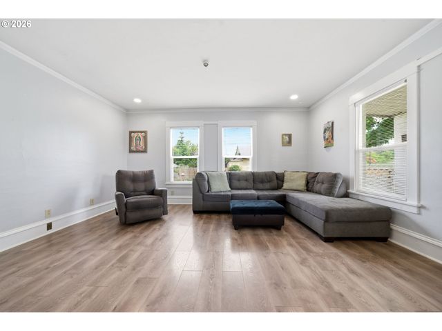 707 Se UNION St, Camas, WA 98607