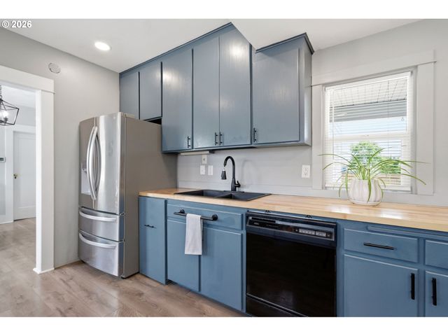 707 Se UNION St, Camas, WA 98607