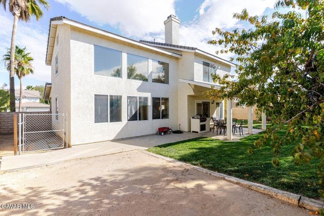 40055 Denham Drive, Palmdale, CA 93551