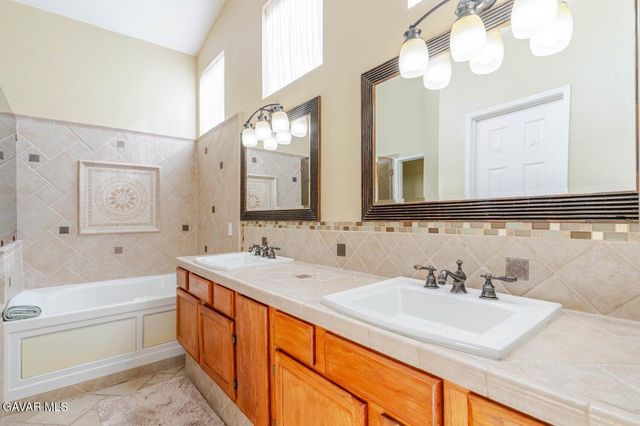 40055 Denham Drive, Palmdale, CA 93551