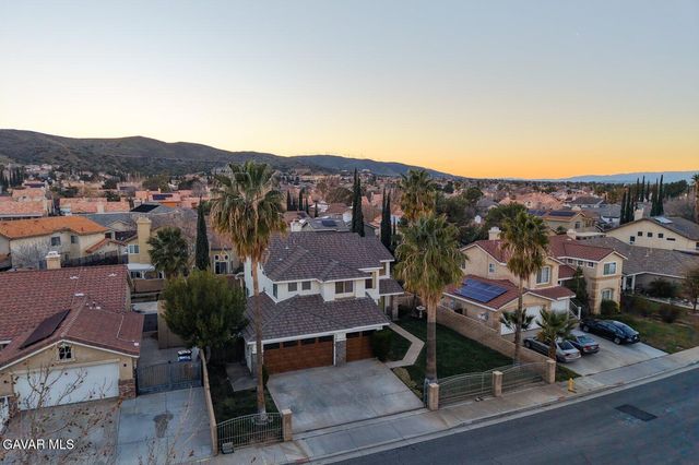 40055 Denham Drive, Palmdale, CA 93551