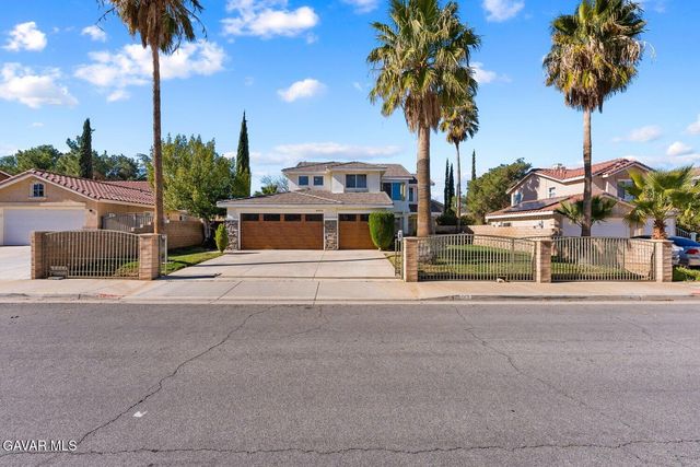 40055 Denham Drive, Palmdale, CA 93551