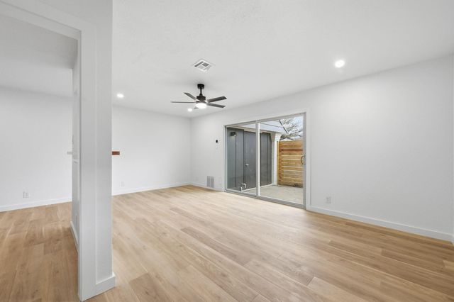 4908 West Gate BLVD 102, Austin, TX 78745