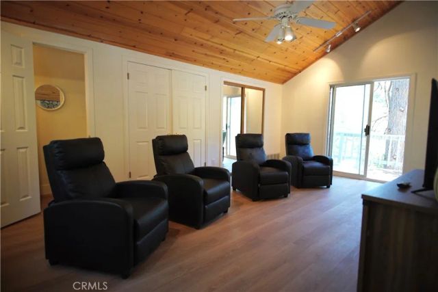 319 Dorn Drive, Crestline, CA 92325