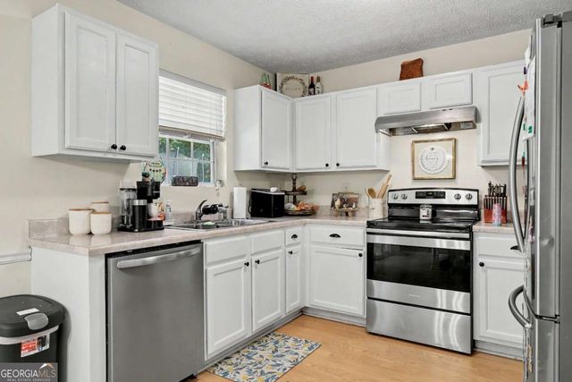460 Old Tree Drive, Jackson, GA 30233